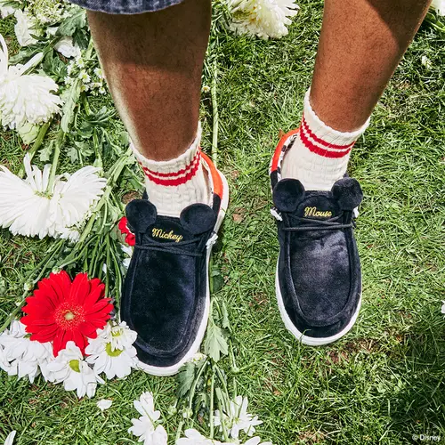 HEYDUDES Disney Mickey Mouse Wally – Mickey Black / Red online